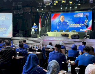 Gelar Orientasi Khusus, Demokrat Sulsel Tekankan Disiplin Tinggi bagi Anggota Fraksi se Sulsel