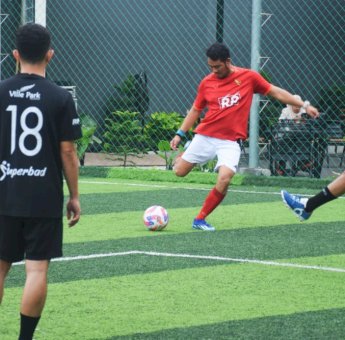 Isi Masa Tenang, Seto Jaga Kebugaran Tubuh dengan Main Mini Soccer