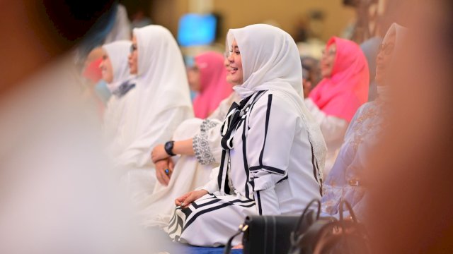 Fatmawati Rusdi berhasil mencetak sejarah sebagai wakil gubernur perempuan pertama di Sulawesi Selatan. (Foto: Istimewa)