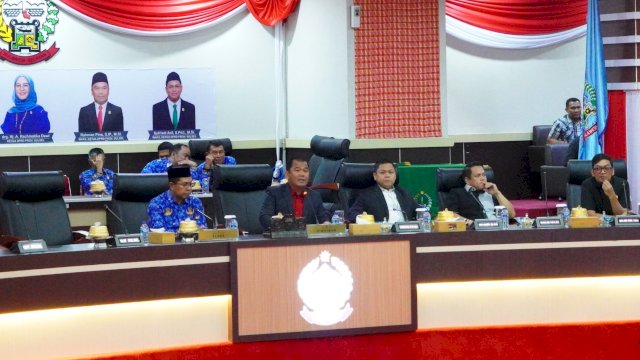Rapat paripurna DPRD Sulsel dengan agenda pengumuman pimpinan AKD yang digelar Jumat (29/11/2024). (Foto: Istimewa)