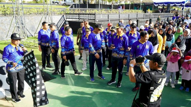 Peringati HUT Korpri, Pemkab Kutim Gelar Jalan Sehat dan Senam