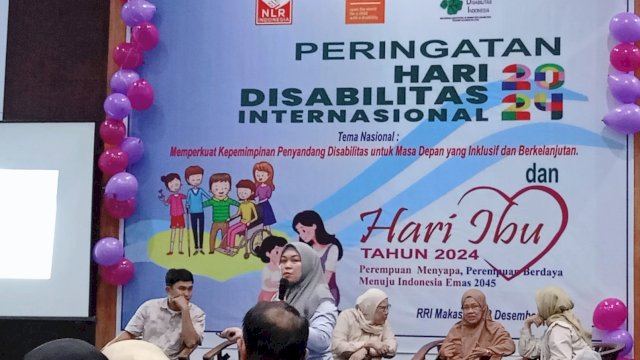 HWDI Sulsel menggelar Peringatan HDI 2024 dengan berbagai kegiatan. Salah satunya Workshop HKSR yang menghadirkan narasumber lintas sektor, di Aula RRI Makassar, Minggu, (22/12/2024). (Dok: Chaerani/Republiknews.co.id)