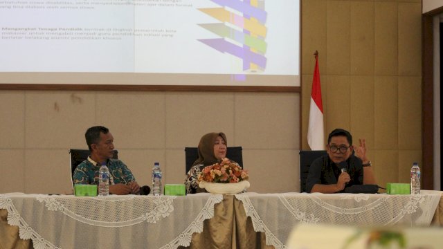 Tim Unit Layanan Disabilitas (ULD) Pendidikan Kota Makassar saat melakukan kunjungan kerja ke Kantor Komisi Nasional Disabilitas (KND) di Jakarta, Jumat (13/12/2024). (Foto: Istimewa)