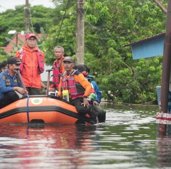 Danny Pomanto Intruksikan OPD Siaga Banjir 24 Jam, Beri Pelayanan Terbaik untuk Korban