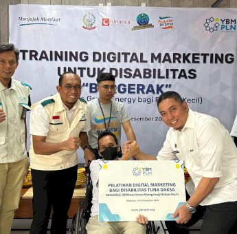 Peduli Penyandang Disabilitas, YBM PLN UID Sulselrabar Gelar Training Digital Marketing Berbasis Green Energy
