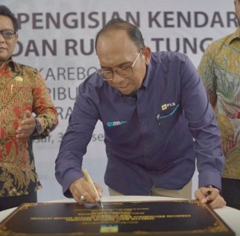 Momen Tahun Baru PLN Tambah SPKLU di Makassar, Menjadi Total 61 Unit se Sulselrabar