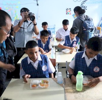 Danny Pomanto Tinjau Langsung Kick Off Program Makan Bergizi Gratis, Dukung Penuh Program Prabowo