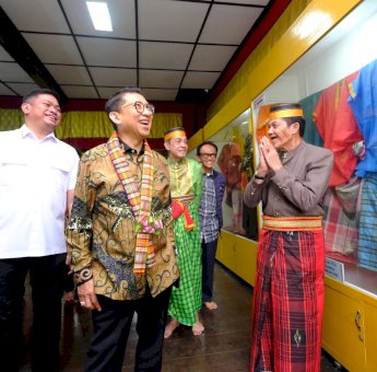 Menkebud RI Siap Dukung Rencana Pembangunan Replika Balla Lompoa Gowa di Afrika Selatan