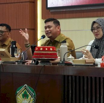 Adnan Mulai Kenalkan Kegiatan Rutin Pemkab Gowa ke Husniah dan DM