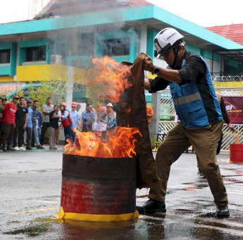 Simulasi Tanggap Darurat dan Lomba Cerdas Cermat antar Pegawai Ramaikan Bulan K3 Nasional