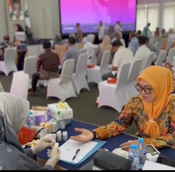 Jelang Pelantikan Bupati dan Wabup Gowa, Husniah-DM Jalani Pemeriksaan Kesehatan