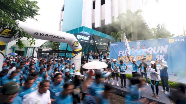 Flag off Fun Run HSSE PLN dalam memperingati bulan K3 di Kantor PLN UID Sulselrabar, Jalan Hertasning, Makassar, Sabtu (8/2/2025). (Foto: Istimewa)