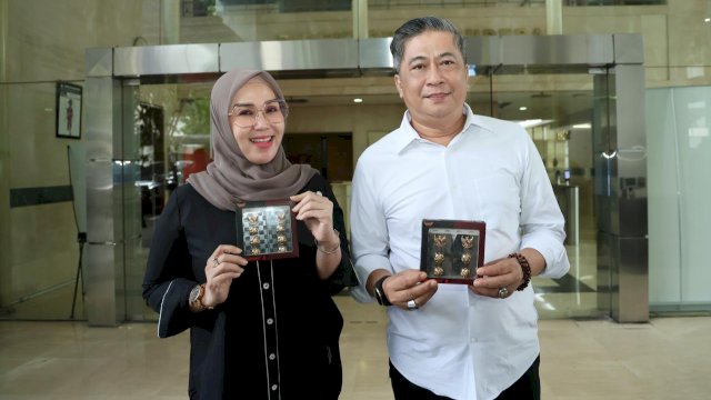 Pasangan Bupati dan Wakil Bupati Barru terpilih, Andi Ina Kartika Sari dan Abustan sukses menjalani serangkaian pemeriksaan kesehatan bagi para calon kepala daerah di Jakarta, Senin (17/2/2025). (Foto: Istimewa)