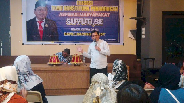 Ket: Wakil Ketua DRPD Parepare, Suyuti saat menjaring aspirasi warga Bacukiki Barat