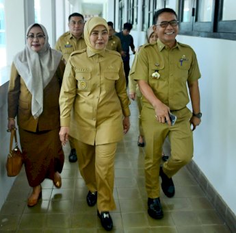 Hari Pertama Berkantor, Wawali Makassar Aliyah Mustika Ilham Kunjungi Ruang Kerja dan Sapa Jajaran Pemkot