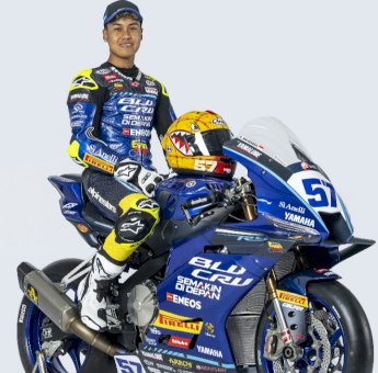 Juara Dunia Aldi Satya Mahendra Tampil Perdana dengan Wearpack Official World Supersport 2025