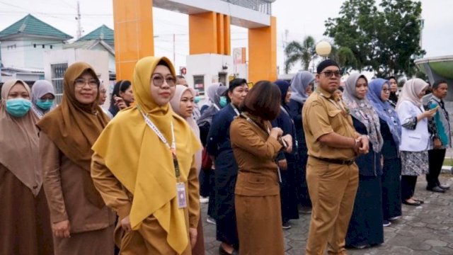 Ket: Sejumlah Pegawai RSUD Andi Makkasau Parepare Purna Tugas