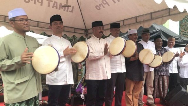 Bupati Kukar, Edi Damansyah bersama jajaran Forkopimda saat membuka acara Lorong Ramadan. [Foto. IST]