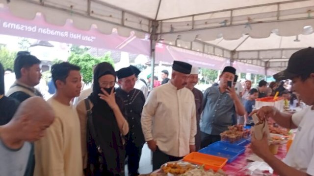 Suasana Lorong Ramadan di halaman Monumen Barat Pancasila, Kabupaten Kukar. [Foto. IST]