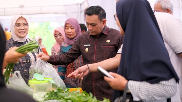 Ket: Wawali Parepare Hermanto Tinjau Pasar Tani