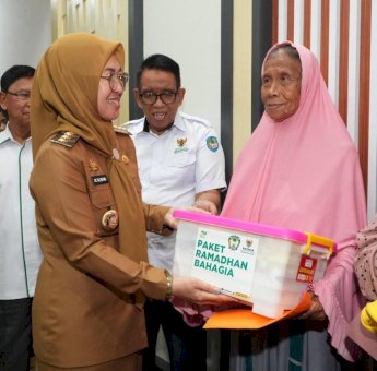 371 Paket Sembako Disalurkan ke Masyarakat Miskin Ekstrem di Gowa