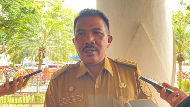 Camat Tenggarong Seberang, Tego Yuwono. ] FOTO. IST]