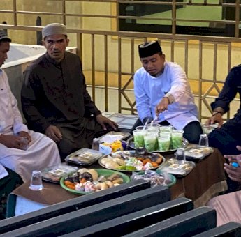 Wali Kota Parepare Hadiri Buka Puasa di Masjid Al-Markaz, Jalin Kedekatan dengan Masyarakat