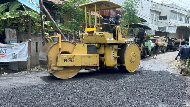 Ket: Perbaikan Jalan di pertigaan Jalan Jompie