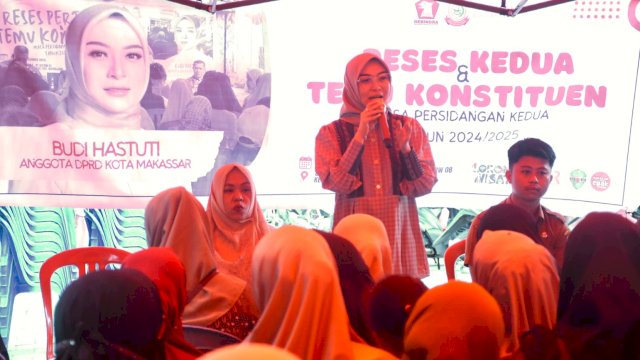 Anggota DPRD Makassar, Budi Hastuti menggelar reses perdananya di Jalan Mannuruki 2, Kelurahan Mangasa, Kecamatan Tamalate, Makassar, Senin (10/3/2025). (Foto: Istimewa)