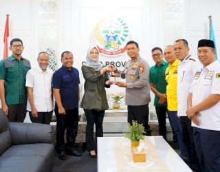 Kunjungan Perpisahan, Irjen Pol Yudhiawan Pamit ke Ketua DPRD Sulsel