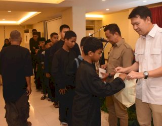 Momen Perkuat Solidaritas Kader, DPC Gerindra Makassar Gelar Buka Puasa Bersama dan Santuni Anak Yatim