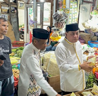 Sidak di Pasar Pa’baeng-baeng Makassar, Nurdin Halid Pastikan Harga Bahan Pokok Terkendali Jelang Lebaran