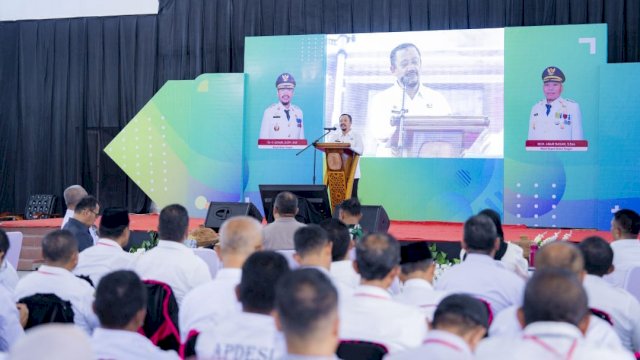 Bupati Buton Tengah, Dr. Azhari, S.STP, M.Si, memberikan arahan saat Musrenbang 2026. (Istimewa)