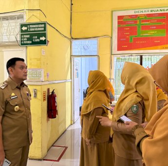 Wakil Wali Kota Parepare Hermanto Sidak Puskesmas Madising Na Mario, Tindak Lanjuti Aduan Warga