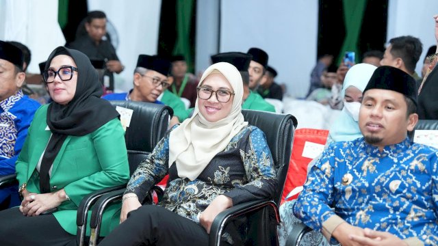 Bupati Gowa, Sitti Husniah Talenrang saat hadir, di sela-sela Pembukaan STQH XXIII Sulsel, kemarin. (Dok. Humas Gowa)