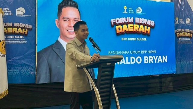Bendahara Umum BPP HIPMI, Reynaldo Bryan, saat membuka Forum Bisnis Daerah BPD Hipmi, di AAS Building, Jalan Urip Sumohardjo Kota Makassar, Senin (14/04/2025). (Istimewa)