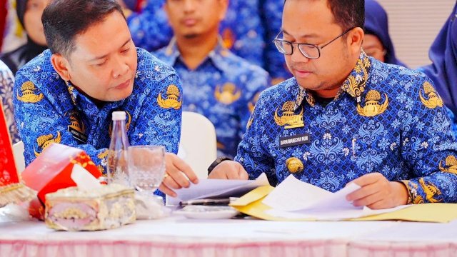 Wakil Bupati Gowa Darmawangsyah Muin saat menghadiri Rakor Optimasi Pengairan Pertanian Provinsi Sulawesi Selatan, di Baruga Asta Cita, Rumah Jabatan Gubernur Sulsel, kemarin. (Dok. Humas Gowa)