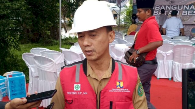 Kepala Dinas PU Kukar, Wiyono. [Foto.ist]