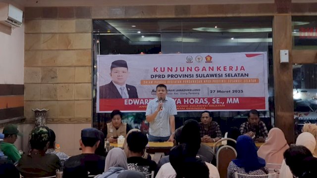 Anggota DPRD Sulawesi Selatan, Edward Wijaya Horas melakukan kunjungan kerja dalam rangka kegiatan pengawasan pelaksanaan APBD Sulsel di Kelurahan Losari, Kecamatan Ujung Pandang, Makassar, Kamis (27/3/2025). (Foto: Istimewa)