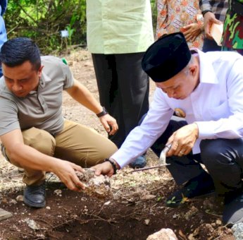 Bupati Selayar Letakkan Batu Pertama Kampus ITSBM, Fokus Tingkatkan SDM Lokal