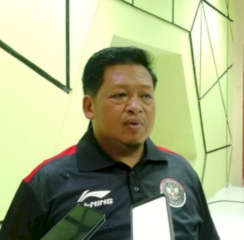 Dispora Kukar Dukung Gaya Hidup Sehat Mahasiswa Perantauan dengan Bantuan Alat Olahraga