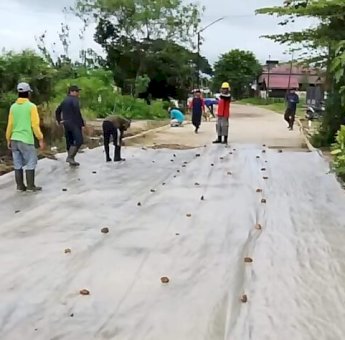 Desa Loa Lepu, Kukar Tingkatkan Infrastruktur Jalan dengan Dana Desa