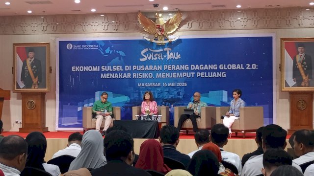 BI Sulsel menyelenggarakan Sulsel Talk bertajuk "Ekonomi Sulsel di Pusaran Perang Dagang Global 2.0: Menakar Risiko, Menjemput Peluang", di Baruga Pinisi, Kantor BI Sulsel, Rabu, (14/05/2025). (Dok. Chaerani/Republiknews.co.id)
