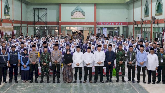 Ket: Pelepasan Jamaah Haji Parepare