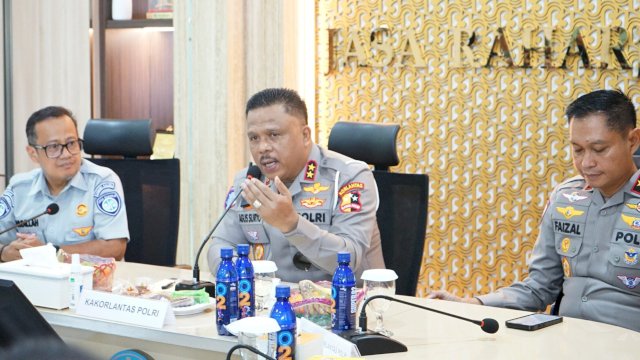 Ket: Jasa Raharja Kalsel terima kunjungan Kakorlantas Polri