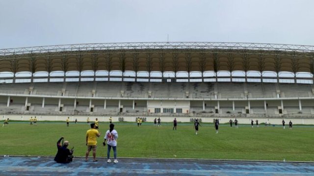 Stadion Aji Imbut Tenggarong. (IST)
