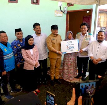 Pemkab Gowa Gandeng PLN Bantu Pemasangan Listrik Gratis ke Warga Manuju