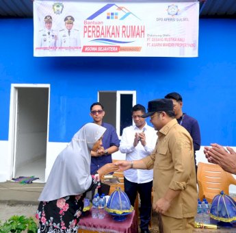 Pemkab Gowa Bantu Perbaikan Rumah Keluarga Miskin Ekstrem di Bontomarannu