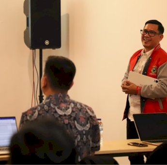 Prestasi Membanggakan, Amarun Agung Hamka Wakili Parepare Presentasikan Jurnal di Konferensi Internasional Unhas