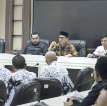 DPRD Makassar Desak Pemkot Carikan Solusi Terkait Tuntutan Guru Soal Kepastian SK Sertifikasi